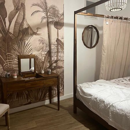 Bel Appartement En Plein Coeur De Carpentras Dış mekan fotoğraf