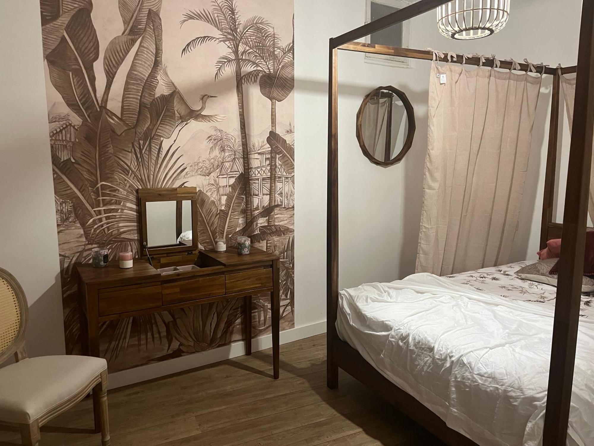 Bel Appartement En Plein Coeur De Carpentras Dış mekan fotoğraf